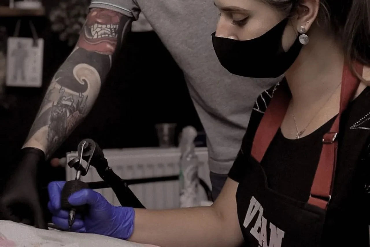 Tattoo Ausbildung Grund 1/2 Teil